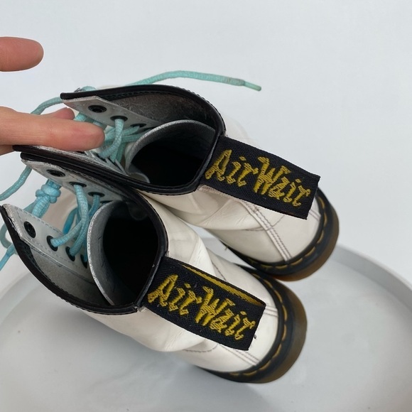 DR. MARTENS Patent Leather white combat boots Womens size 8 - Picture 8 of 12